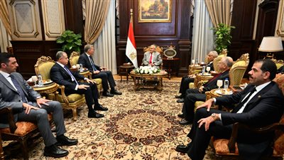 خلال زيارته لمقر المجلس.. وزير البترول يهنيء رئيس مجلس الشيوخ