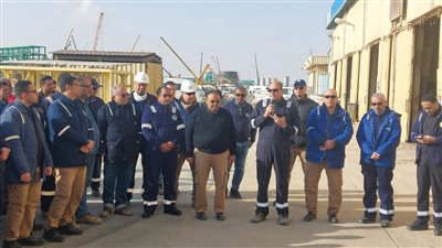 المهندس عبدالسلام المنزلاوي يتابع تنفيذ اجراءات السلامة والصحة المهنية بحقول شركة عجيبة للبترول بالصحراء الغربية