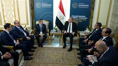 وزير البترول يبحث تعزيز التعاون مع شلمبرجير العالمية في تطبيق الحفر الأفقي لزيادة الإنتاج البترولي