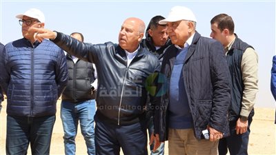 وزيرا النقل والكهرباء يتفقدان جبل الجلالة لبدء إجراءات إقامة عدد من المشروعات التوليد من  الرياح