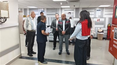 25 دقيقة داخل مستشفى الكهرباء.. جولة مفاجئة للوزير بين المرضى وغرف العلاج