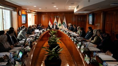 خلال عمومية فوسفات مصر.. وزير البترول: إقامة صناعات لتعظيم القيمة المضافة للفوسفات