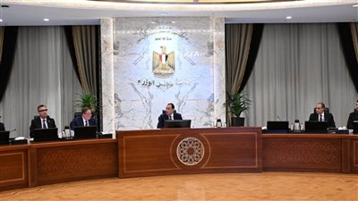 رئيس الوزراء يترأس اجتماع المجموعة الوزارية الاقتصادية