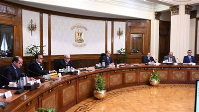 رئيس الوزراء يترأس اجتماع اللجنة المركزية لإدارة الأزمات