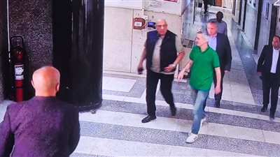 بشكل مفاجئ.. وزير الكهرباء يتفقد هيئة الطاقة الجديدة والمتجددة