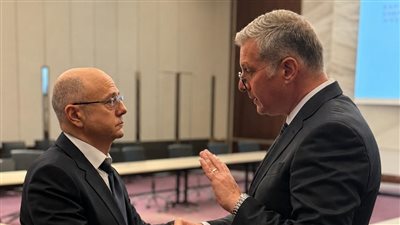وزير البترول يبحث مع نظيره الأذربيجاني تعميق التعاون القائم في قطاع الطاقة
