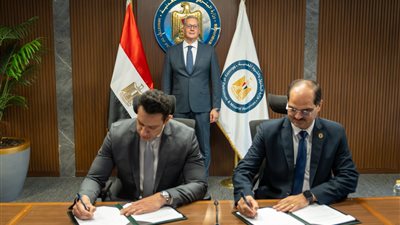 البترول توقع اتفاقية جديدة مع هاربور إنرجي وتوقيع مذكرة مبادئ مع إيني لزيادة إنتاج الغاز