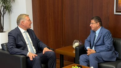  وزير البترول يبحث مع الرئيس التنفيذي لشركة مناجم الفوسفات الأردنية سبل التعاون 