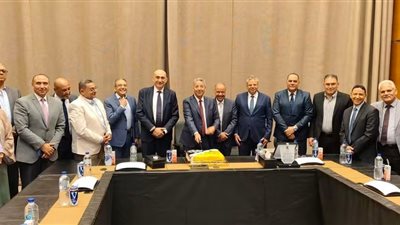 «الوسطاني» تحتفل ببلوغ المهندس حازم حافظ قمة العطاء الوظيفي