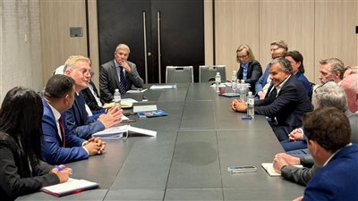 وزير البترول يشارك في اجتماع المائدة المستديرة لكبار مستثمري التعدين بأستراليا 