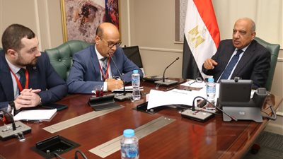 وزير الكهرباء: يتابع مع روساتوم للمرافق الذكية مستجدات تطوير مجمع تحلية مياه البحر بموقع محطة الضبعة النووية